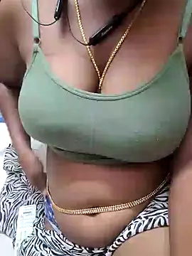 Snapshot of Tamilbigboobie chatting on 23, 12, 2024 Tamilbigboobie online show from 23, 12, 2024