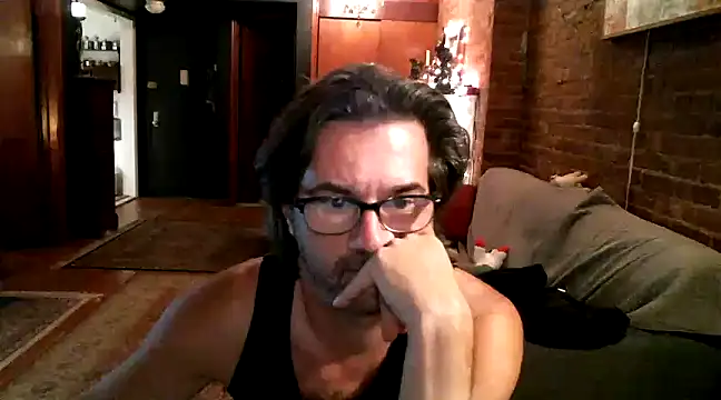 Snapshot of Johnny_Bottoms chatting on 19, 12, 2024 Johnny Bottoms online show from 19, 12, 2024