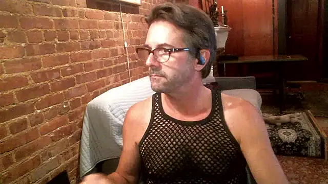 Snapshot of Johnny_Bottoms chatting on 6, 10, 2025 Johnny Bottoms online show from 6, 10, 2025