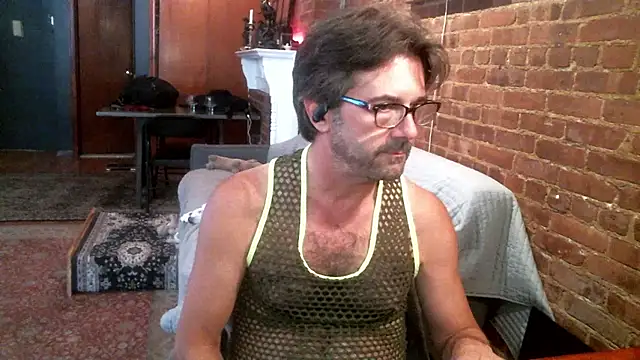 Snapshot of Johnny_Bottoms chatting on 19, 10, 2025 Johnny Bottoms online show from 19, 10, 2025