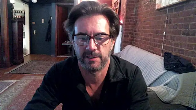 Snapshot of Johnny_Bottoms chatting on 6, 11, 2025 Johnny Bottoms online show from 6, 11, 2025