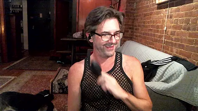 Snapshot of Johnny_Bottoms chatting on 14, 11, 2025 Johnny Bottoms online show from 14, 11, 2025