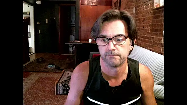 Snapshot of Johnny_Bottoms chatting on 19, 11, 2025 Johnny Bottoms online show from 19, 11, 2025