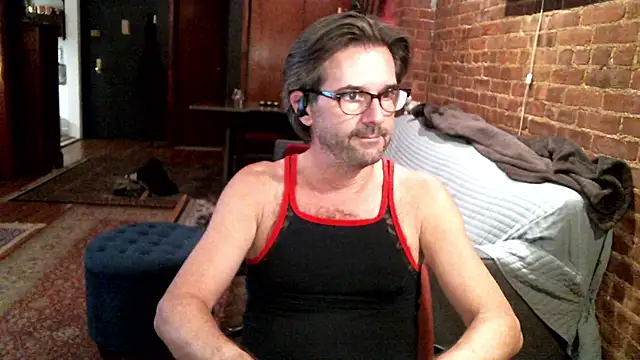 Snapshot of Johnny_Bottoms chatting on 28, 11, 2025 Johnny Bottoms online show from 28, 11, 2025