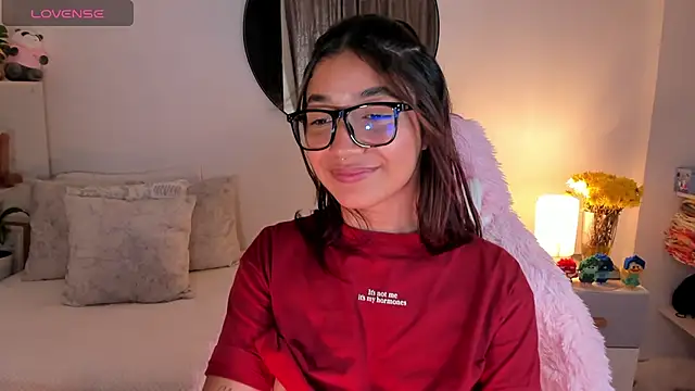 martina roldam online show from 17, 3, 2025