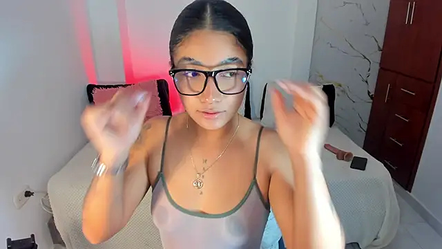 martina roldam online show from 25, 5, 2026