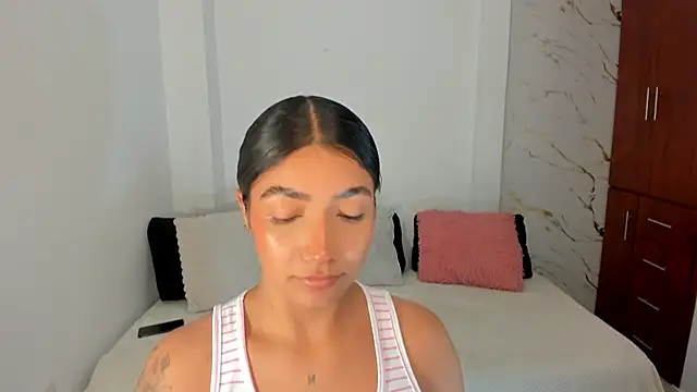 martina roldam online show from 21, 7, 2026