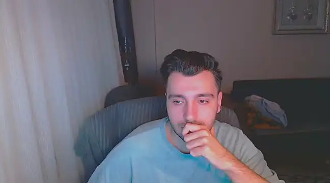 handsomeee04 online show from 1, 3, 2025