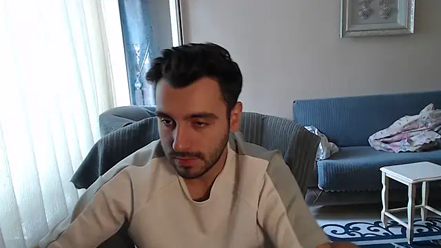 handsomeee04 online show from 3, 10, 2025