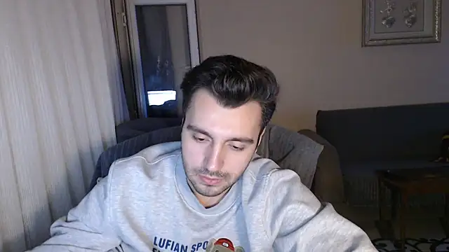 handsomeee04 online show from 13, 10, 2025