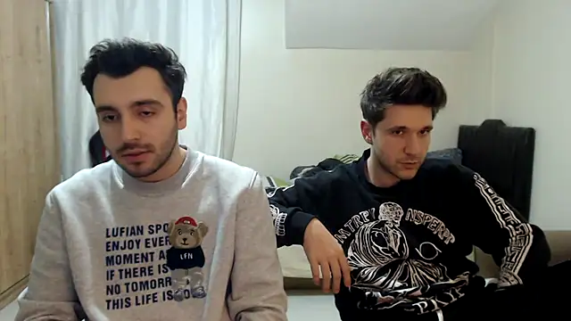 handsomeee04 online show from 14, 10, 2025