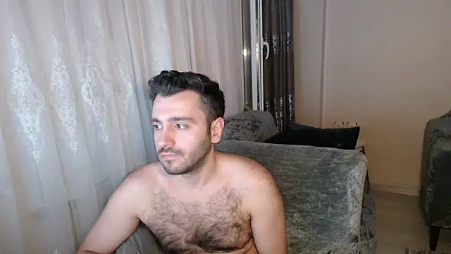handsomeee04 online show from 13, 5, 2026