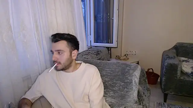 handsomeee04 online show from 16, 5, 2026