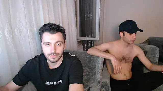 handsomeee04 online show from 16, 5, 2026