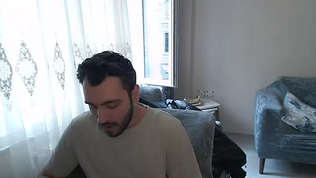 handsomeee04 online show from 22, 5, 2026