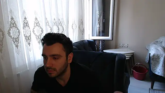 handsomeee04 online show from 26, 5, 2026