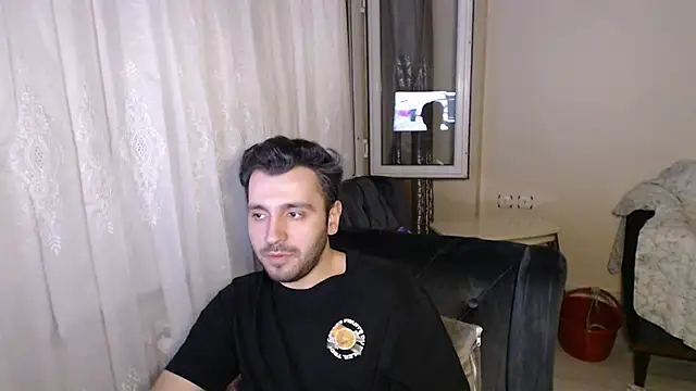 handsomeee04 online show from 26, 5, 2026
