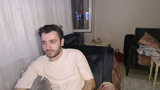 handsomeee04 online show from 31, 5, 2026
