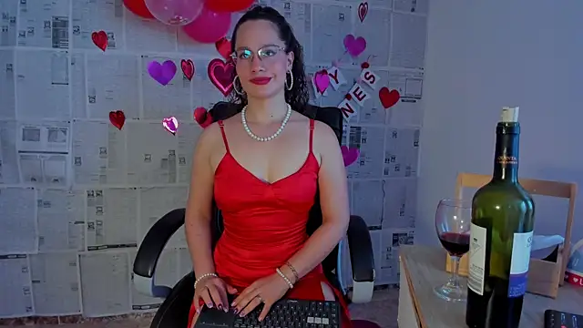 emmaTorres1 online show from 14, 2, 2025