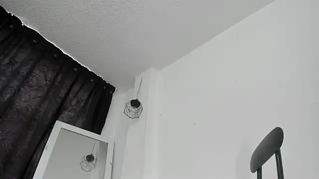 Snapshot of marianneloveee chatting on 26, 1, 2025 marianneloveee online show from 26, 1, 2025