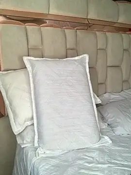 Boy cock18 online show from 31, 1, 2025