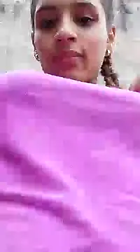 charlotes28 online show from 2, 1, 2025