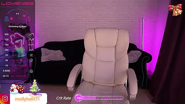 LovelyMollyy online show from 2, 1, 2025