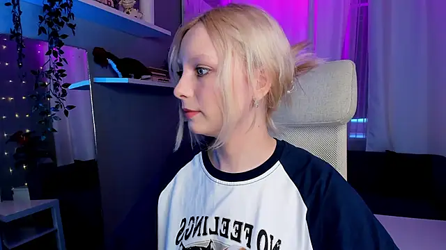 Snapshot of forget_me_not_eve chatting on 4, 2, 2025 forget me not eve online show from 4, 2, 2025