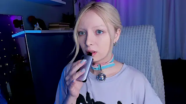 Snapshot of forget_me_not_eve chatting on 11, 2, 2025 forget me not eve online show from 11, 2, 2025