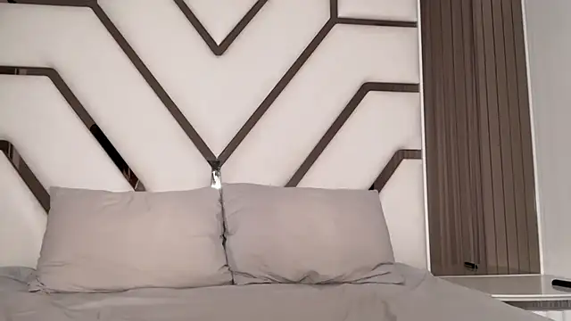 Snapshot of MilenaMilven chatting on 6, 11, 2025 MilenaMilven online show from 6, 11, 2025