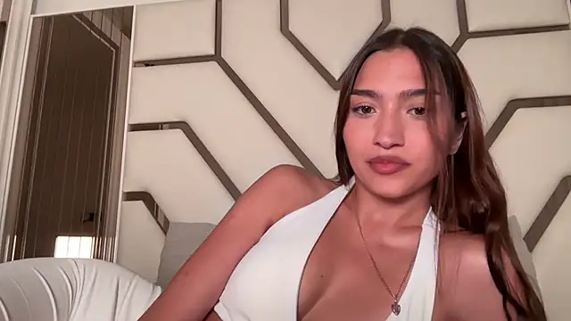 Snapshot of MilenaMilven chatting on 13, 11, 2025 MilenaMilven online show from 13, 11, 2025