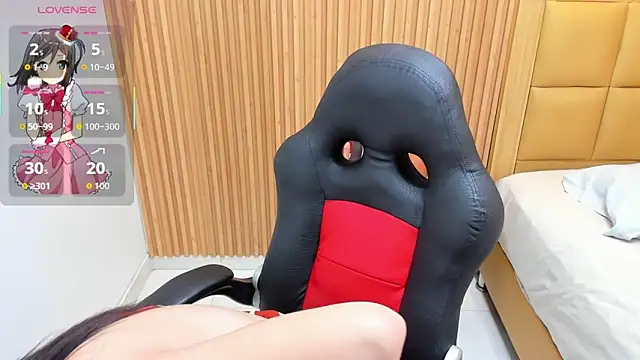 LOLAMAXI online show from 7, 11, 2025