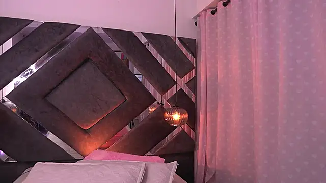 Snapshot of sam_lewins chatting on 10, 9, 2025 sam lewins online show from 10, 9, 2025