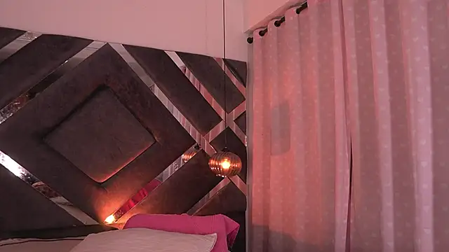 Snapshot of sam_lewins chatting on 6, 10, 2025 sam lewins online show from 6, 10, 2025