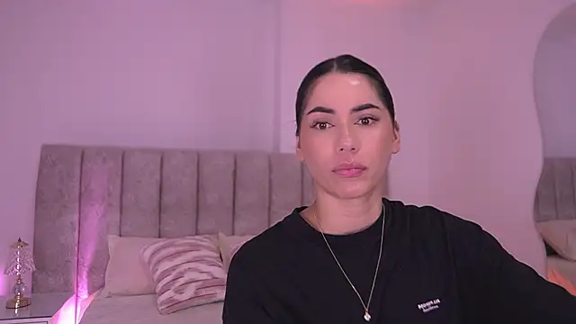 Snapshot of sam_lewins chatting on 22, 11, 2025 sam lewins online show from 22, 11, 2025