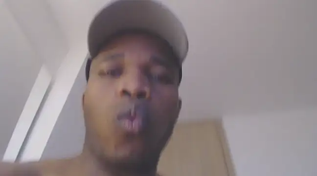 Snapshot of thomsom23 chatting on 12, 1, 2025 thomsom23 online show from 12, 1, 2025