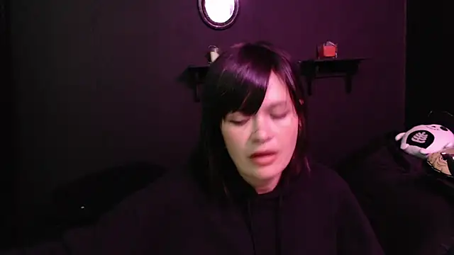 rousstattoo online show from 18, 12, 2025