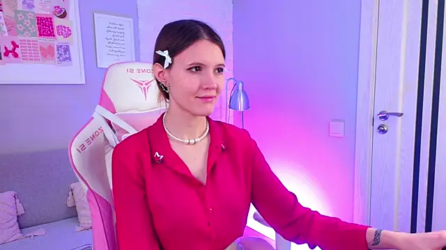 NellieLoyns online show from 23, 2, 2025