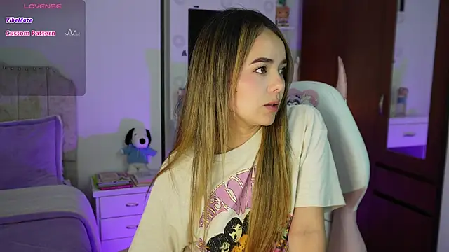 Hannah-Rose online show from 2, 12, 2025