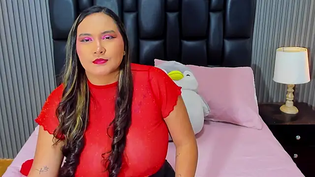 Snapshot of MiaLaurents chatting on 15, 2, 2025 MiaLaurents online show from 15, 2, 2025