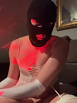 Snapshot of DiamondZar77038 chatting on 11, 1, 2025 DiamondZar77038 online show from 11, 1, 2025