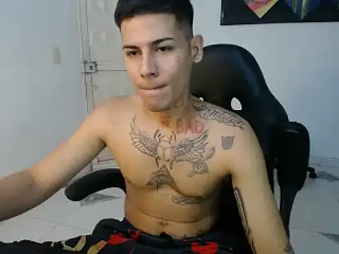 Clyde019 online show from 7, 2, 2025