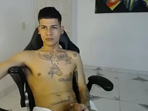 Clyde019 online show from 10, 2, 2025