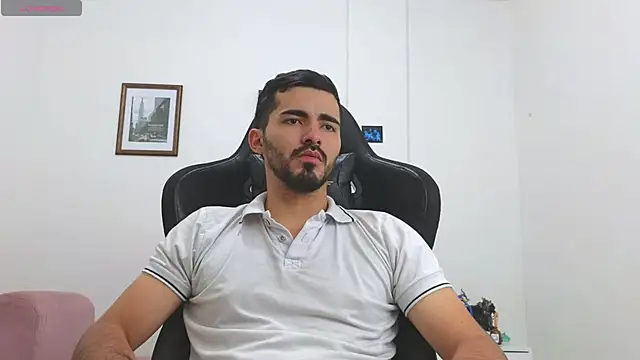 Massimoo 07 online show from 31, 10, 2025