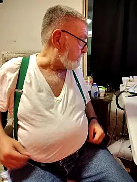 viejo oso online show from 11, 10, 2025