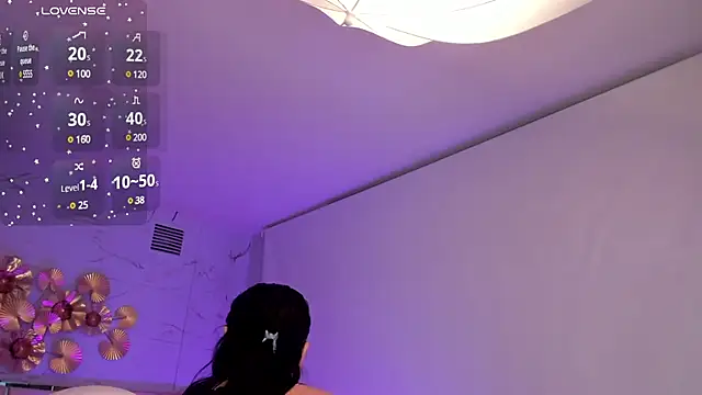 stefany duque1  online show from 13, 3, 2025