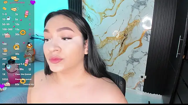 stefany duque1  online show from 13, 2, 2026