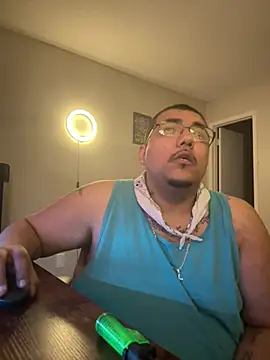 Snapshot of cloudy_couple444 chatting on 3, 2, 2025 cloudy couple444 online show from 3, 2, 2025