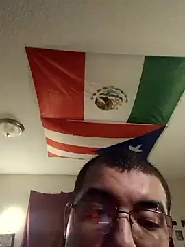 Snapshot of cloudy_couple444 chatting on 27, 9, 2025 cloudy couple444 online show from 27, 9, 2025