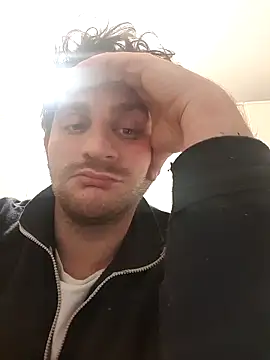 michemichemiche8 online show from 27, 2, 2025